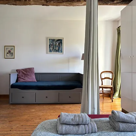 Les Douves Duplex 5 Personnes Lumineux Avec Jardin Et Terrasse Amenagee , Vue Sur Chateau A 5mn De La Mer, Proche Omaha Et Bayeux Apartment *