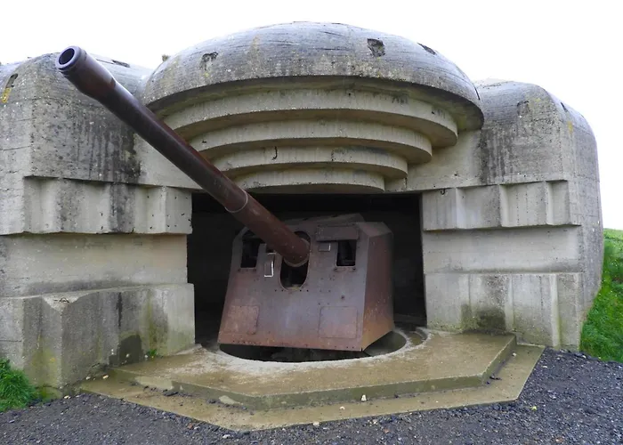 Les Douves Duplex 5 Personnes Lumineux Avec Jardin Et Terrasse Amenagee , Vue Sur Chateau A 5mn De La Mer, Proche Omaha Et Bayeux Commes