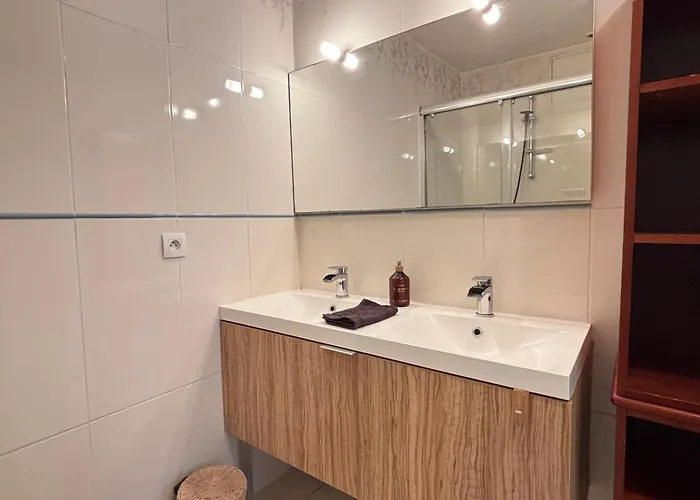 Les Douves Duplex 5 Personnes Lumineux Avec Jardin Et Terrasse Amenagee , Vue Sur Chateau A 5mn De La Mer, Proche Omaha Et Bayeux Commes