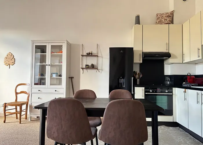 Les Douves Duplex 5 Personnes Lumineux Avec Jardin Et Terrasse Amenagee , Vue Sur Chateau A 5mn De La Mer, Proche Omaha Et Bayeux * Commes