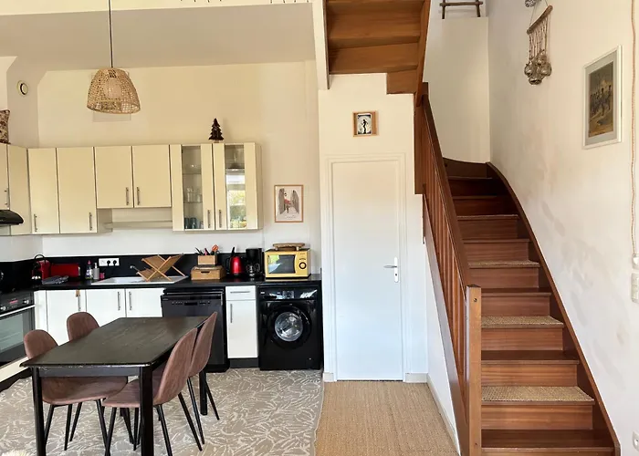 Les Douves Duplex 5 Personnes Lumineux Avec Jardin Et Terrasse Amenagee , Vue Sur Chateau A 5mn De La Mer, Proche Omaha Et Bayeux