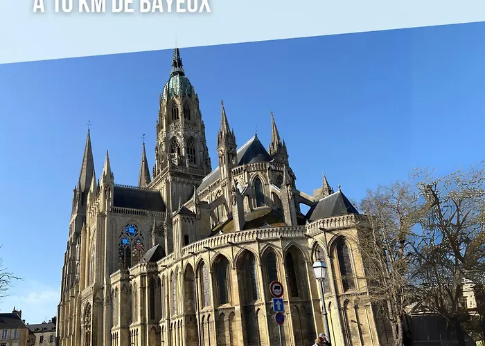 Les Douves Duplex 5 Personnes Lumineux Avec Jardin Et Terrasse Amenagee , Vue Sur Chateau A 5mn De La Mer, Proche Omaha Et Bayeux * Commes