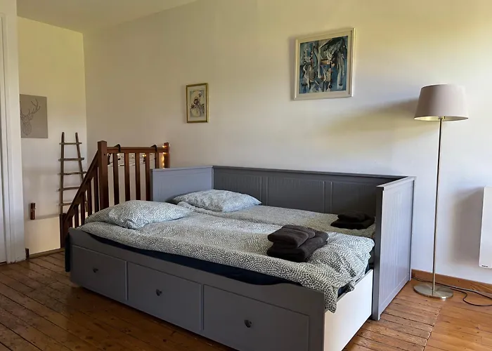 Les Douves Duplex 5 Personnes Lumineux Avec Jardin Et Terrasse Amenagee , Vue Sur Chateau A 5mn De La Mer, Proche Omaha Et Bayeux Lejlighed Commes